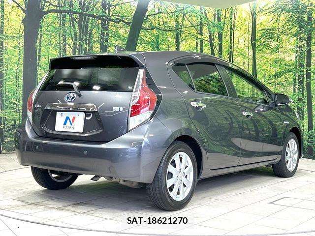 Toyota AQUA 2015-11 8873794-16