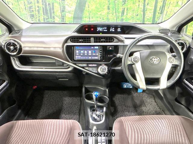 Toyota AQUA 2015-11 8873794-6