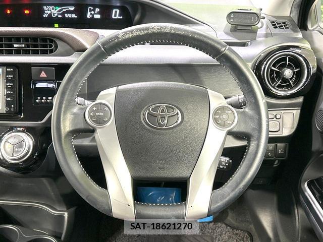 Toyota AQUA 2015-11 8873794-7