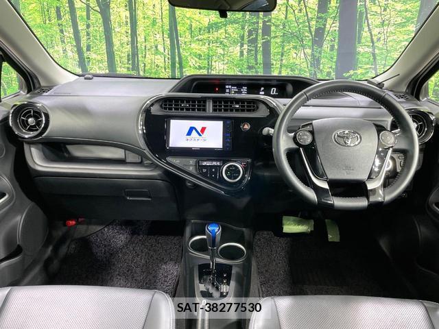 Toyota AQUA 2017-07 8873865-1