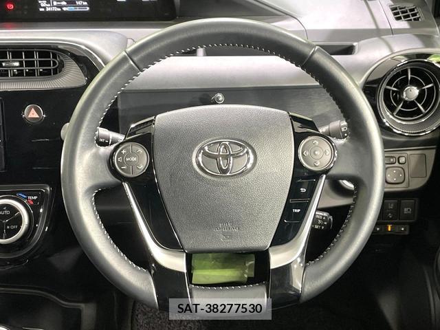 Toyota AQUA 2017-07 8873865-10