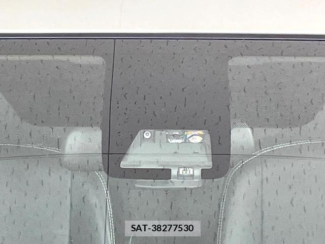Toyota AQUA 2017-07 8873865-2