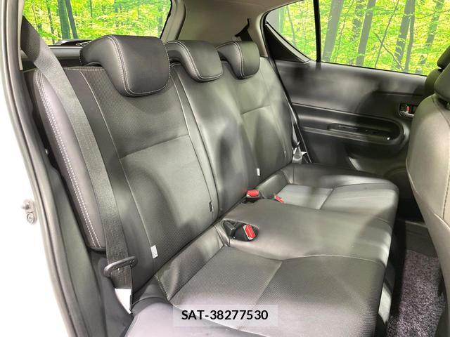 Toyota AQUA 2017-07 8873865-8