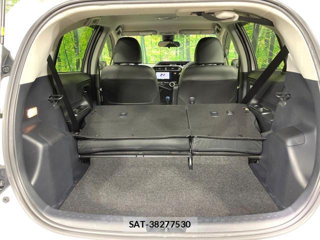 Toyota AQUA 2017-07 8873865-9