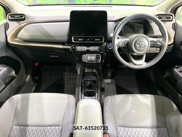 Toyota AQUA 2021-08 8873952-1