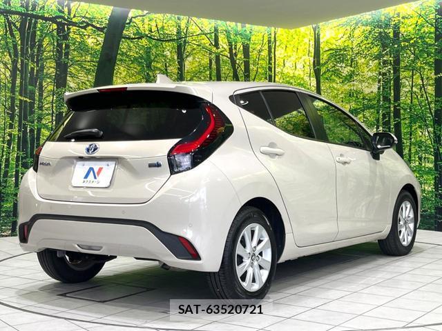 Toyota AQUA 2021-08 8873952-16