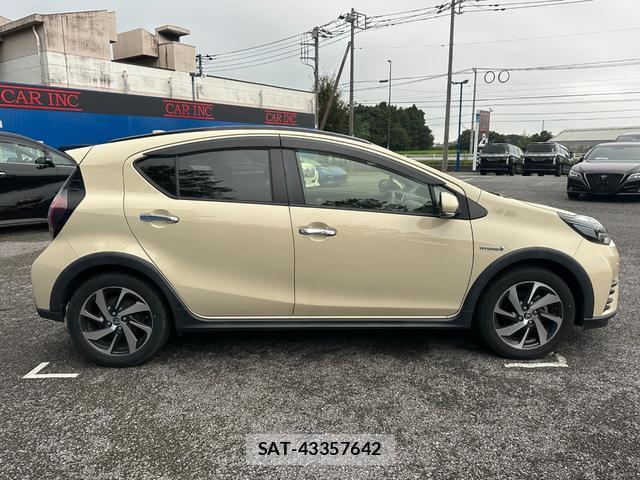 Toyota AQUA 2020-03 8873962-8