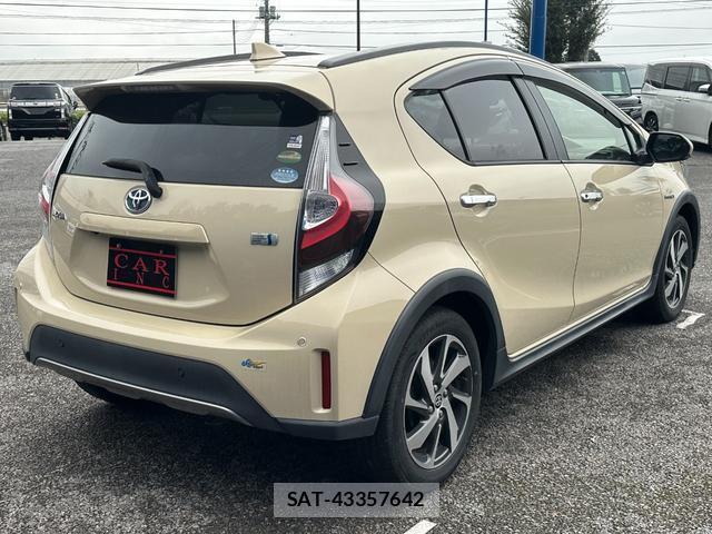 Toyota AQUA 2020-03 8873962-9