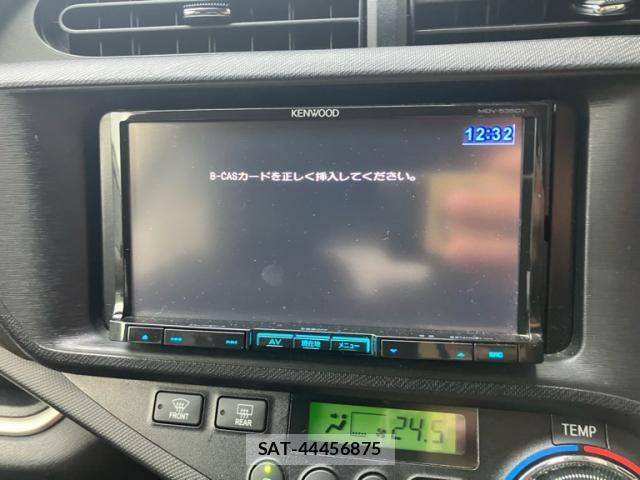 Toyota AQUA 2014-01 8874003-11