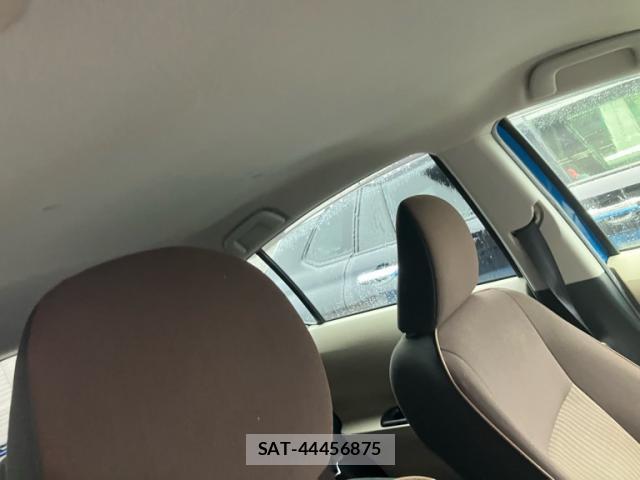Toyota AQUA 2014-01 8874003-8