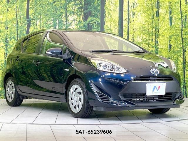 Toyota AQUA 2017-12 8874023-1