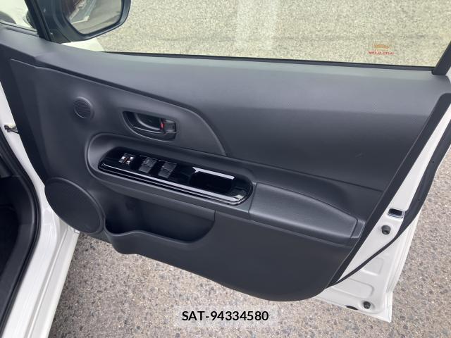 Toyota AQUA 2019-09 8874062-12