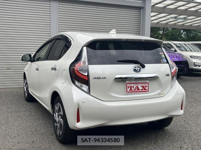 Toyota AQUA 2019-09 8874062-18