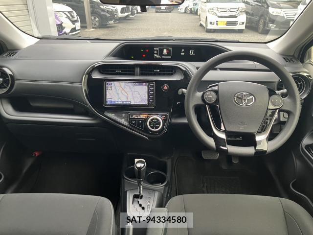 Toyota AQUA 2019-09 8874062-2