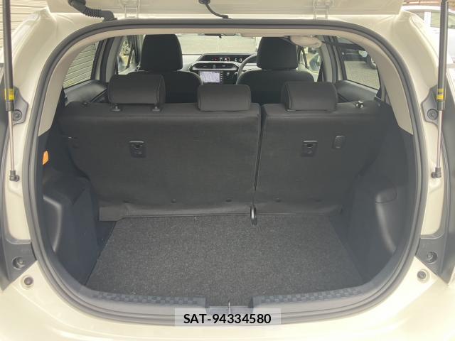 Toyota AQUA 2019-09 8874062-5