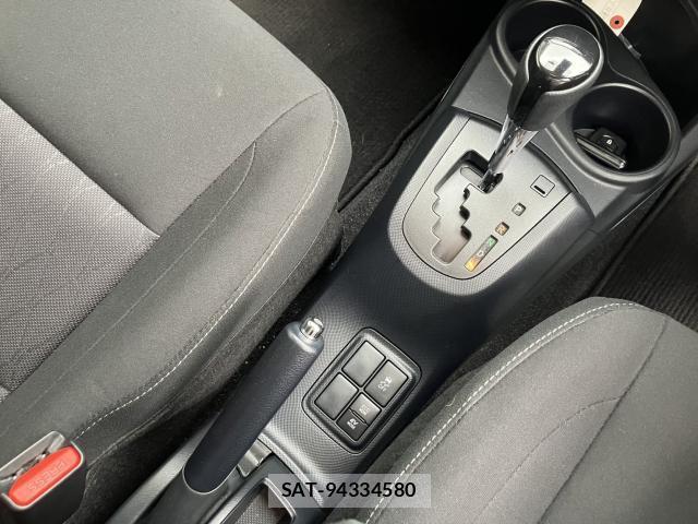 Toyota AQUA 2019-09 8874062-9