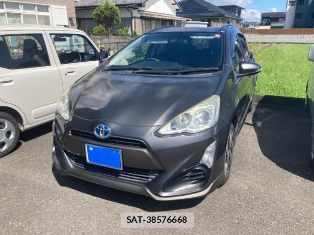 Toyota AQUA 2016-01 8874187-0