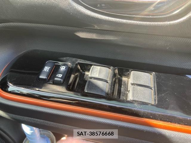 Toyota AQUA 2016-01 8874187-17