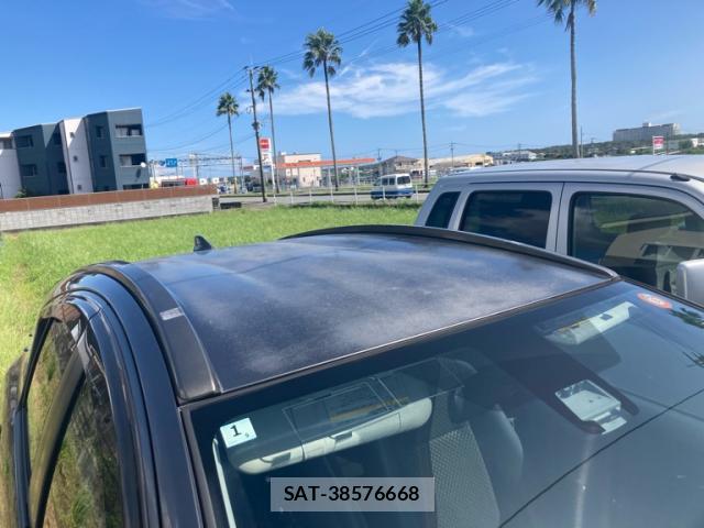 Toyota AQUA 2016-01 8874187-3