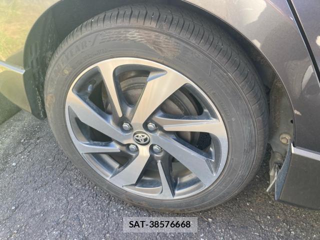 Toyota AQUA 2016-01 8874187-5