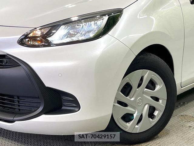 Toyota AQUA 2023-08 8874263-11