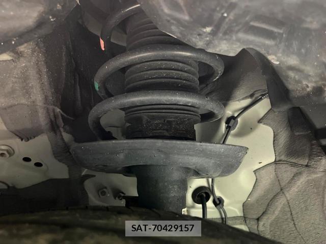 Toyota AQUA 2023-08 8874263-19