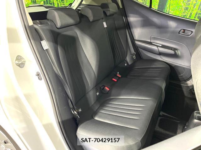 Toyota AQUA 2023-08 8874263-8