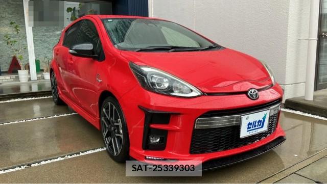Toyota AQUA 2019-05 8874383-11