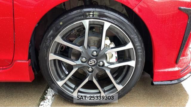 Toyota AQUA 2019-05 8874383-8