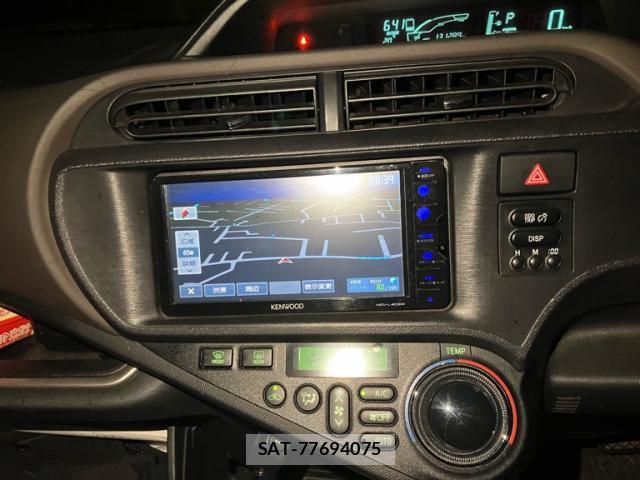 Toyota AQUA 2014-02 8874686-10