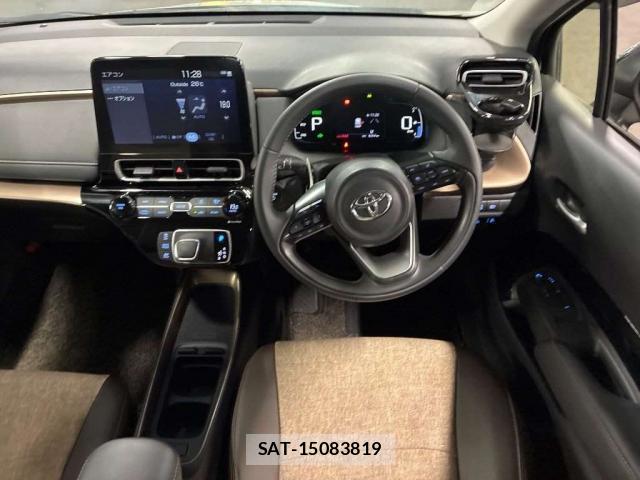 Toyota AQUA 2024-08 8874898-2
