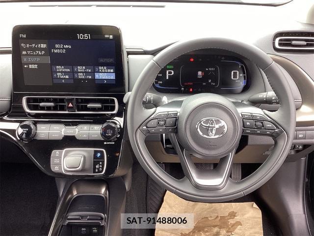 Toyota AQUA 2025-04 8874968-1