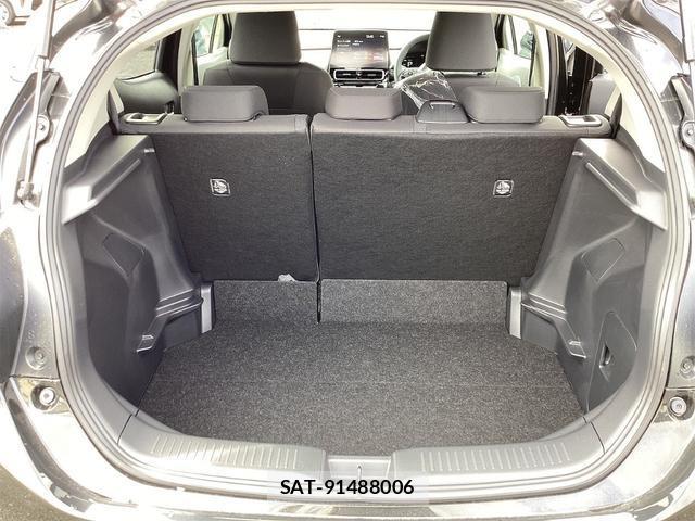 Toyota AQUA 2025-04 8874968-18