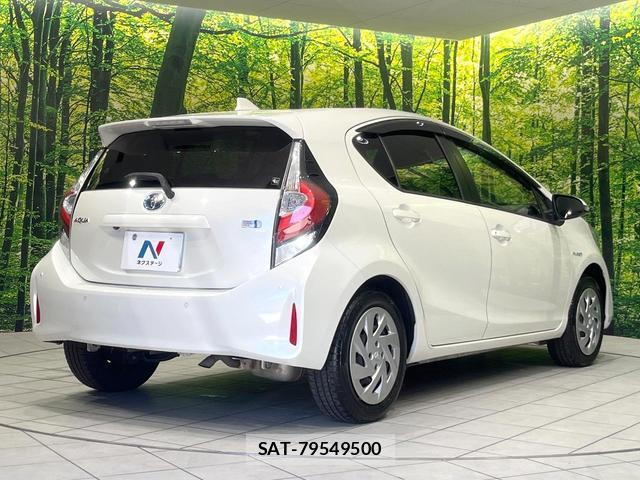 Toyota AQUA 2018-05 8875005-16