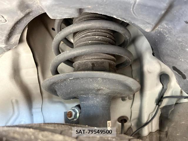 Toyota AQUA 2018-05 8875005-19
