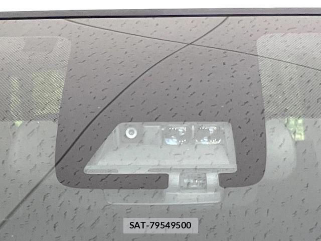 Toyota AQUA 2018-05 8875005-4