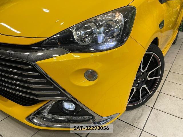 Toyota AQUA 2015-10 8875060-11