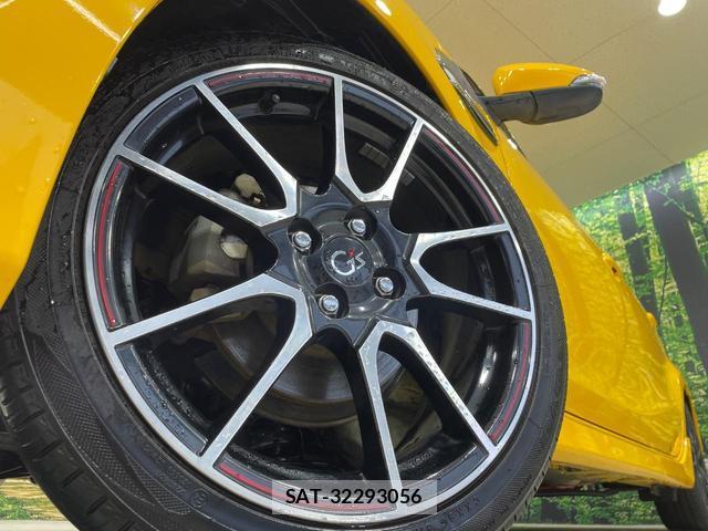 Toyota AQUA 2015-10 8875060-12