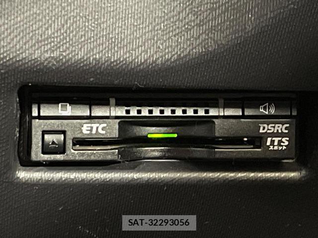 Toyota AQUA 2015-10 8875060-6