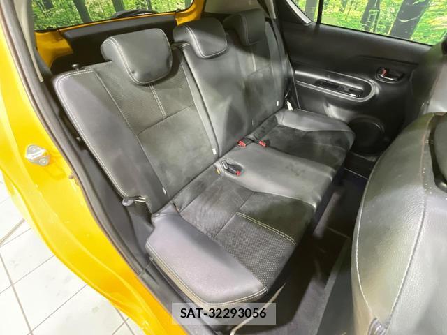 Toyota AQUA 2015-10 8875060-8