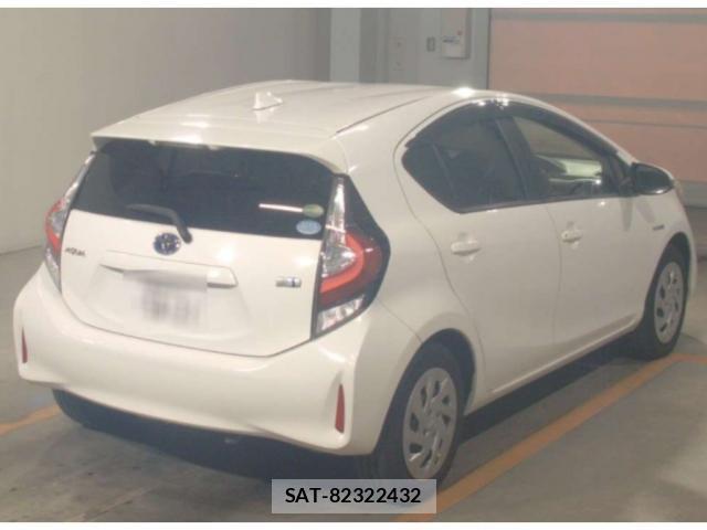 Toyota AQUA 2019-06 8875311-1
