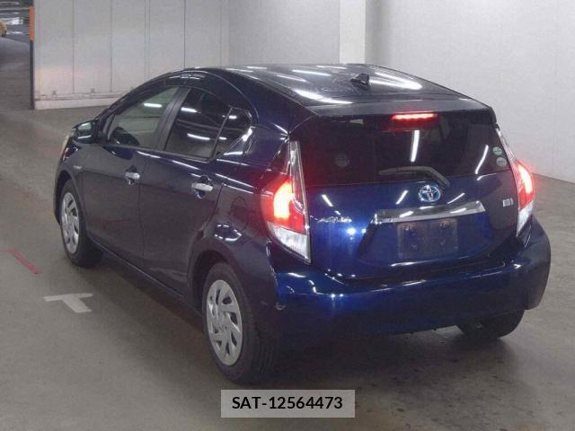 Toyota AQUA 2016-09 8875374-1