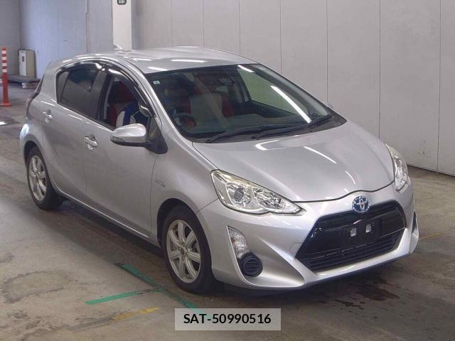 Toyota AQUA 2015-12 8875440-0