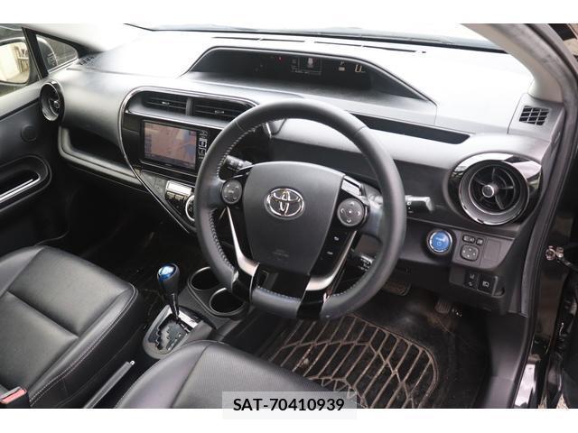 Toyota AQUA 2019-03 8875466-2