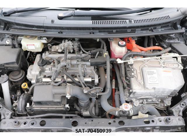 Toyota AQUA 2019-03 8875466-9