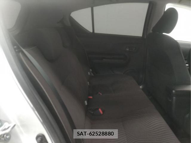 Toyota AQUA 2015-03 8875569-5