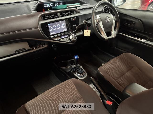 Toyota AQUA 2015-03 8875569-9