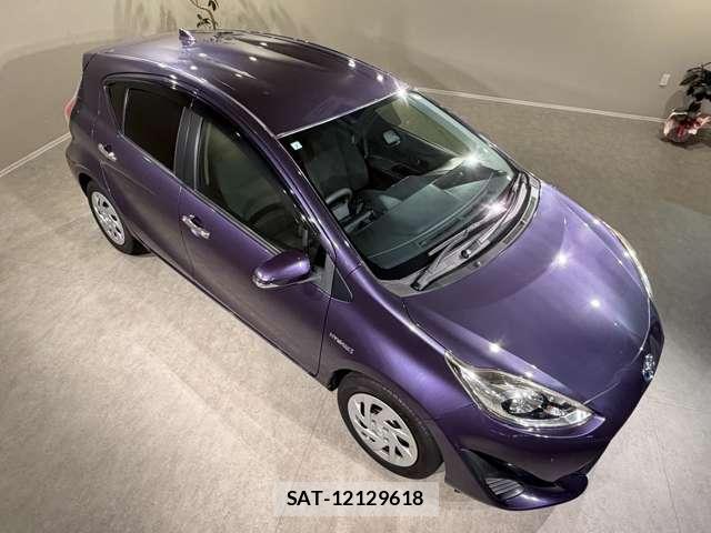 Toyota AQUA 2019-08 8875642-11