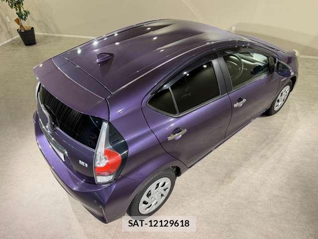 Toyota AQUA 2019-08 8875642-13