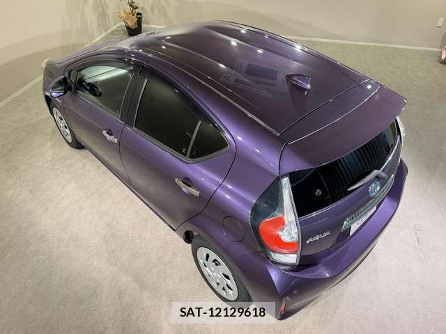 Toyota AQUA 2019-08 8875642-14